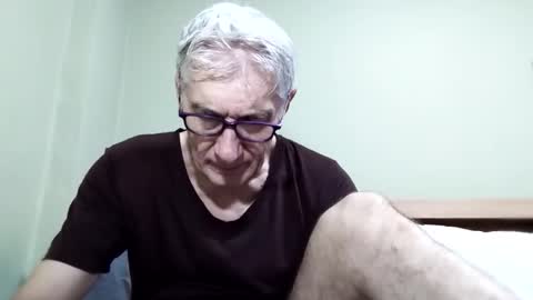 Snapshot of cucaio18 chatting on 11.09.25 BIG UNCUT HARD COCK online show from 11.09.25