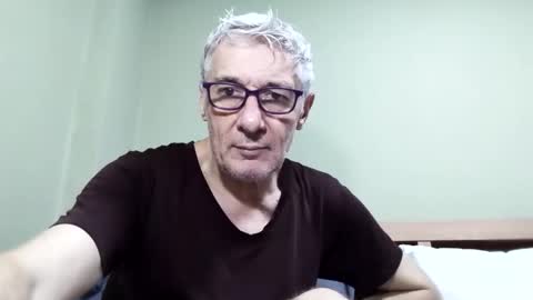 Snapshot of cucaio18 chatting on 11.14.25 BIG UNCUT HARD COCK online show from 11.14.25