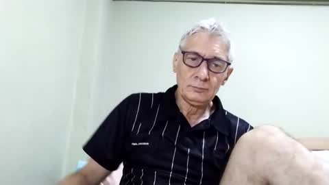 BIG UNCUT HARD COCK online show from 12.21.25