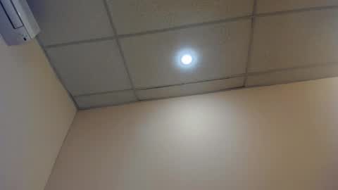 Snapshot of cuckqueenxxl chatting on 01.09.25 HELEN online show from 01.09.25