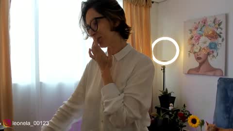 Snapshot of cuddlingbunnny chatting on 02.02.26 Leonela online show from 02.02.26