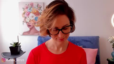 Snapshot of cuddlingbunnny chatting on 02.09.26 Leonela online show from 02.09.26