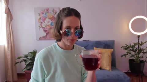 Snapshot of cuddlingbunnny chatting on 03.16.26 Leonela online show from 03.16.26