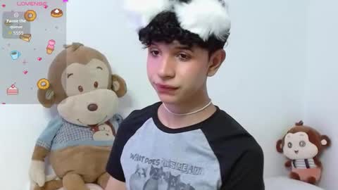 Cuddly online show from 10.20.25