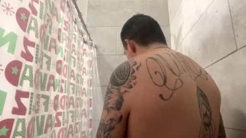 Snapshot of cuete2100 chatting on 11.26.25 cuete2100 online show from 11.26.25