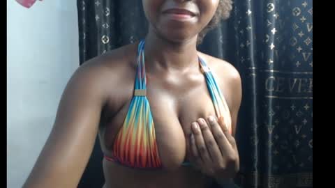 Snapshot of cum_863648 chatting on 05.18.26 Lisa online show from 05.18.26