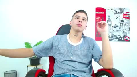 cumandres online show from 10.08.25