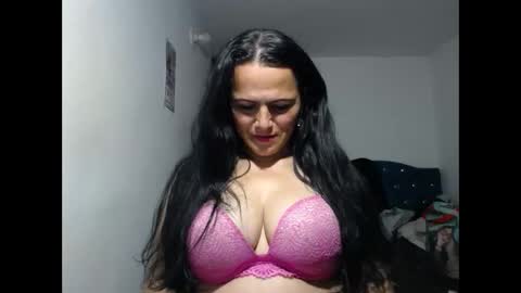 Snapshot of cumeva69 chatting on 01.12.25 cumEva69 online show from 01.12.25