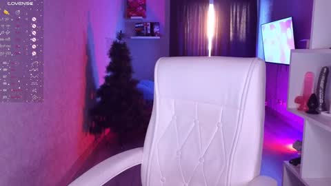 Eva online show from 12.13.24