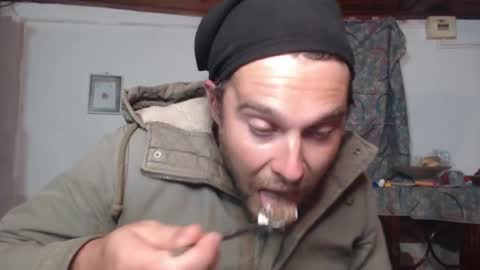 Snapshot of cumingdutchman chatting on 09.19.25 cumingdutchman online show from 09.19.25