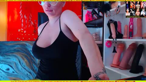 cuminmenowbby online show from 10.25.25