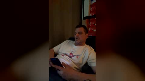 Snapshot of cummsalot425 chatting on 04.15.26 cummsalot425 online show from 04.15.26