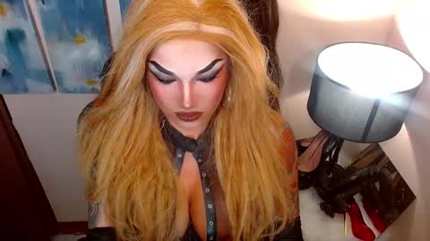 Cattaleya online show from 10.05.25