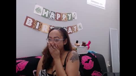 Nia Reese online show from 03.04.26