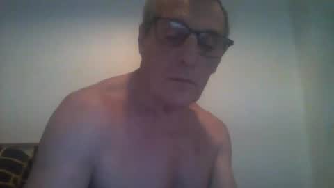 Snapshot of cumseeme002 chatting on 01.18.26 Alan online show from 01.18.26