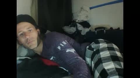 cumslutboi27 online show from 01.18.25