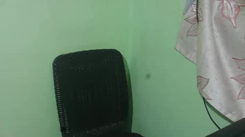 cumwhore4uxox online show from 02.03.26