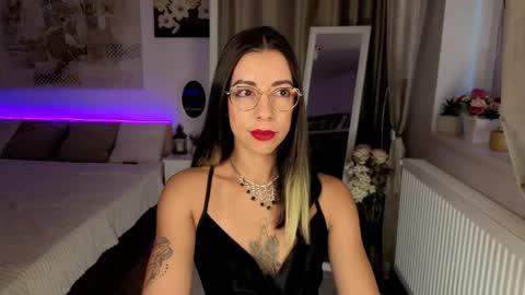 Evelyn online show from 09.23.25