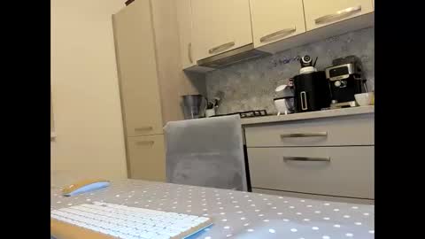 maria  alex online show from 10.28.25