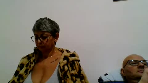 couple online show from 12.04.24