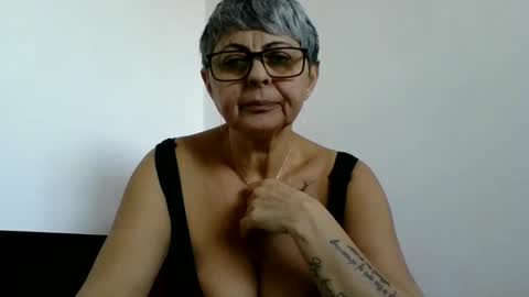 couple online show from 01.07.25