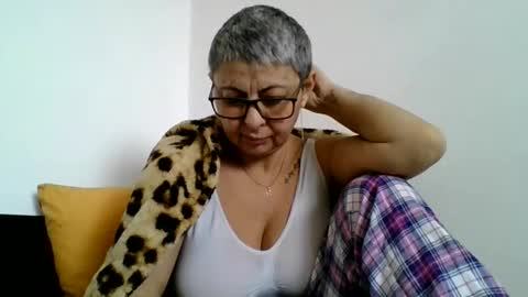 couple online show from 02.20.25