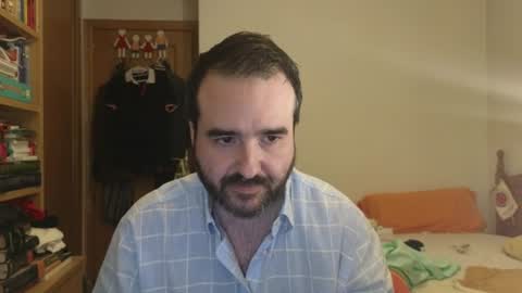 Snapshot of curiosillo1983 chatting on 06.12.26 curiosillo1983 online show from 06.12.26