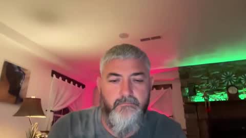 Snapshot of curiouscouple3143 chatting on 12.11.24 curious couple online show from 12.11.24