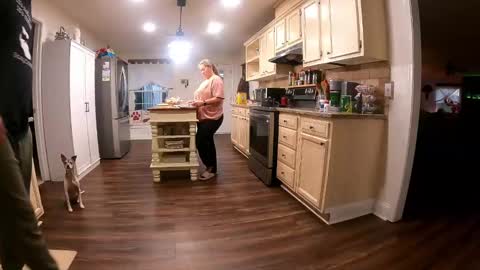 Snapshot of curiouscouple3143 chatting on 12.30.24 curious couple online show from 12.30.24