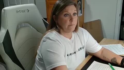 Snapshot of curiouscouple3143 chatting on 02.07.25 curious couple online show from 02.07.25