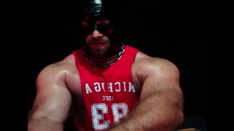 CuriousMuscleBoy online show from 09.29.25