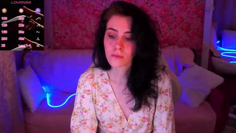 Snapshot of curleyblueeyes chatting on 03.24.26 curleyblueeyes online show from 03.24.26