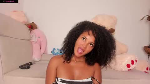 Snapshot of curly_sweett chatting on 07.28.26 Curly - OF- CURLY SWEETT online show from 07.28.26