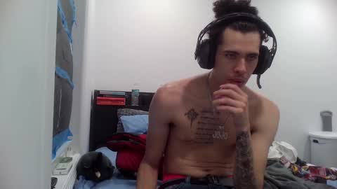 Snapshot of curlyandmixed chatting on 12.17.24 curlyandmixed online show from 12.17.24