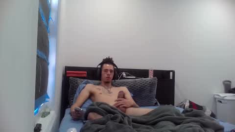 Snapshot of curlyandmixed chatting on 12.24.24 curlyandmixed online show from 12.24.24