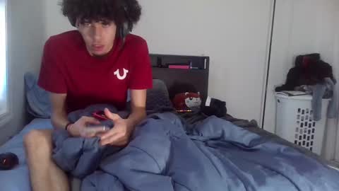 Snapshot of curlyandmixed chatting on 01.07.25 curlyandmixed online show from 01.07.25