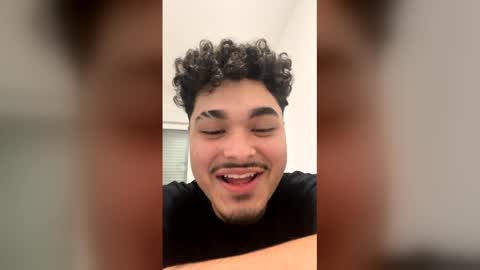 Snapshot of curlythiago chatting on 03.09.26 curlythiago online show from 03.09.26