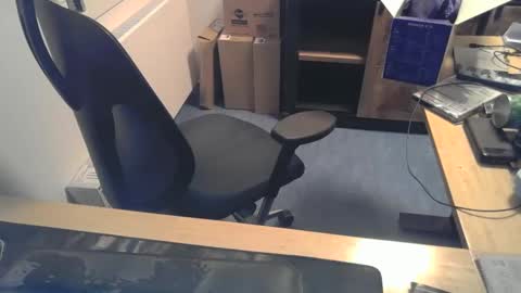 Snapshot of currycake chatting on 01.28.25 currycake online show from 01.28.25