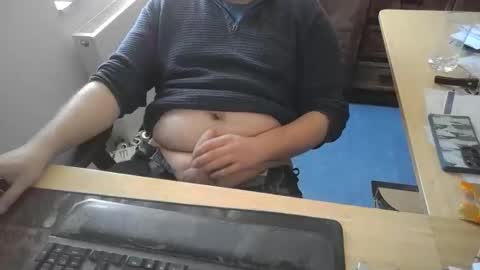 Snapshot of currycake chatting on 03.05.25 currycake online show from 03.05.25