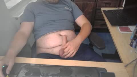 Snapshot of currycake chatting on 09.18.25 currycake online show from 09.18.25