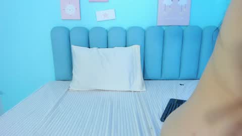 Snapshot of curvy_rousi chatting on 01.29.25 Rosie online show from 01.29.25