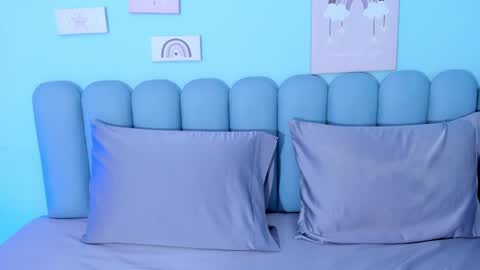 Snapshot of curvy_rousi chatting on 10.02.25 Rosie online show from 10.02.25