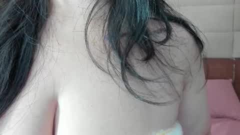 Snapshot of curvy_rousi chatting on 10.18.25 Rosie online show from 10.18.25