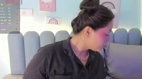 Snapshot of curvy_rousi chatting on 10.28.25 Rosie online show from 10.28.25