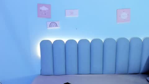 Snapshot of curvy_rousi chatting on 11.04.25 Rosie online show from 11.04.25