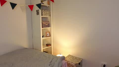 Snapshot of curvyandsoft chatting on 03.22.26 Alice online show from 03.22.26