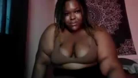 Snapshot of curvybcelinemixe chatting on 06.17.26 Cline online show from 06.17.26