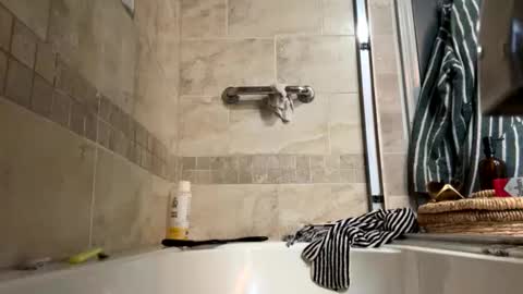 curvyd454066 online show from 01.09.26