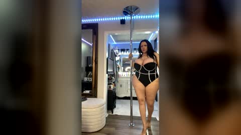 curvyfunlover online show from 06.10.26