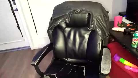 Lucifina ganja kittens online show from 02.21.25